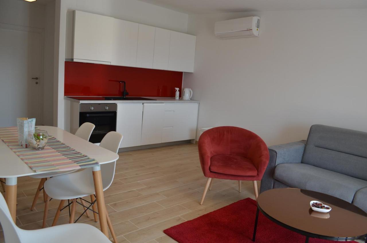 Apartments Korina 茨里克韦尼察 外观 照片
