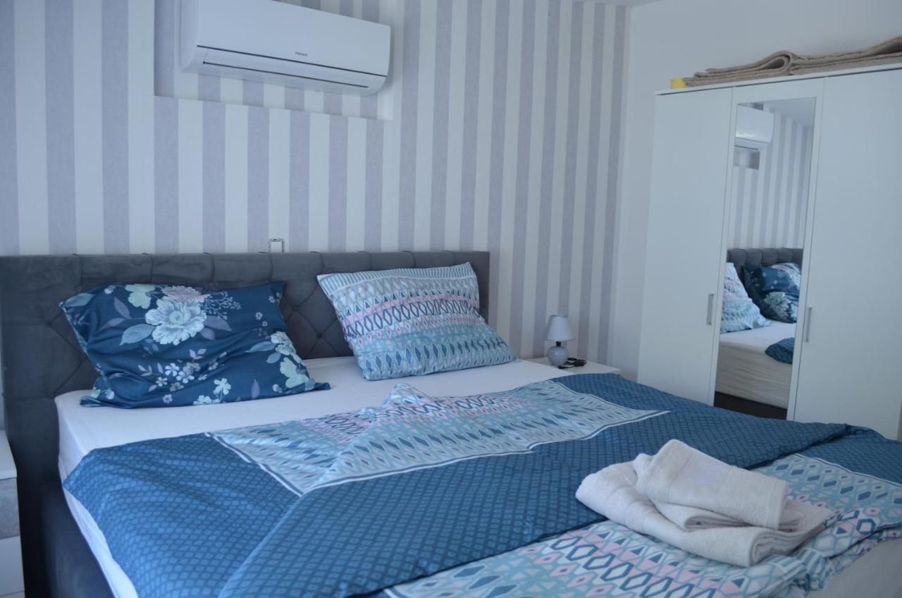 Apartments Korina 茨里克韦尼察 外观 照片